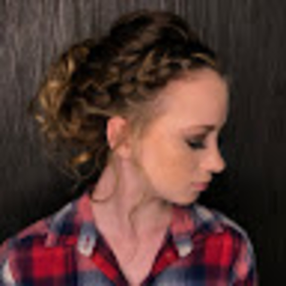 Meet your Posher, Mia